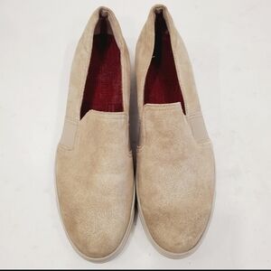 NEW MUNRO Gold Shimmer Randie Suede Sneaker